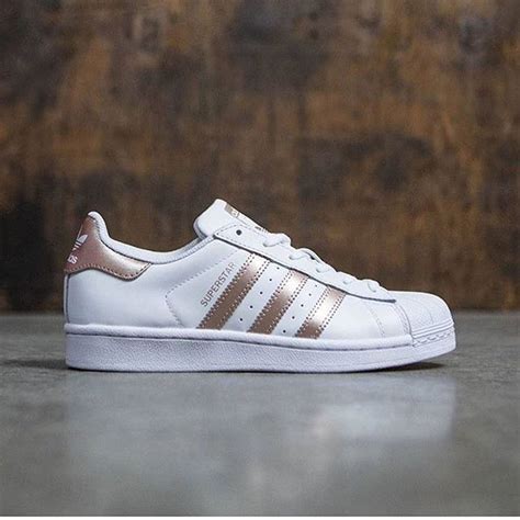 adidas witten gympen gouden strepen|Witte sneakers .